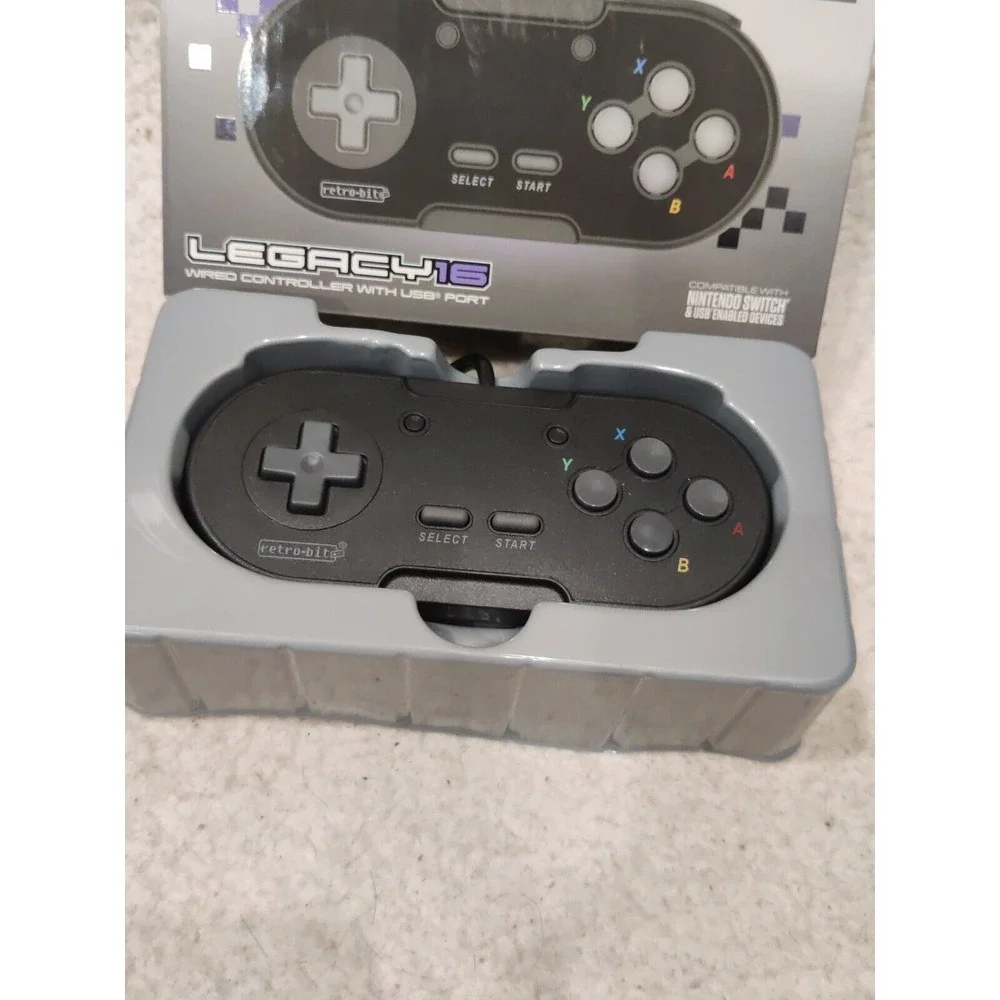 Retro-Bit Legacy 16 Wired USB Controller for Switch,‎ PC, MacOS, RetroPie Black
